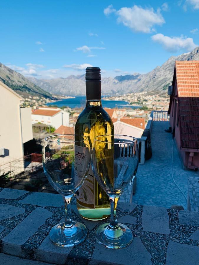 Gara 5 Daire Kotor Dış mekan fotoğraf