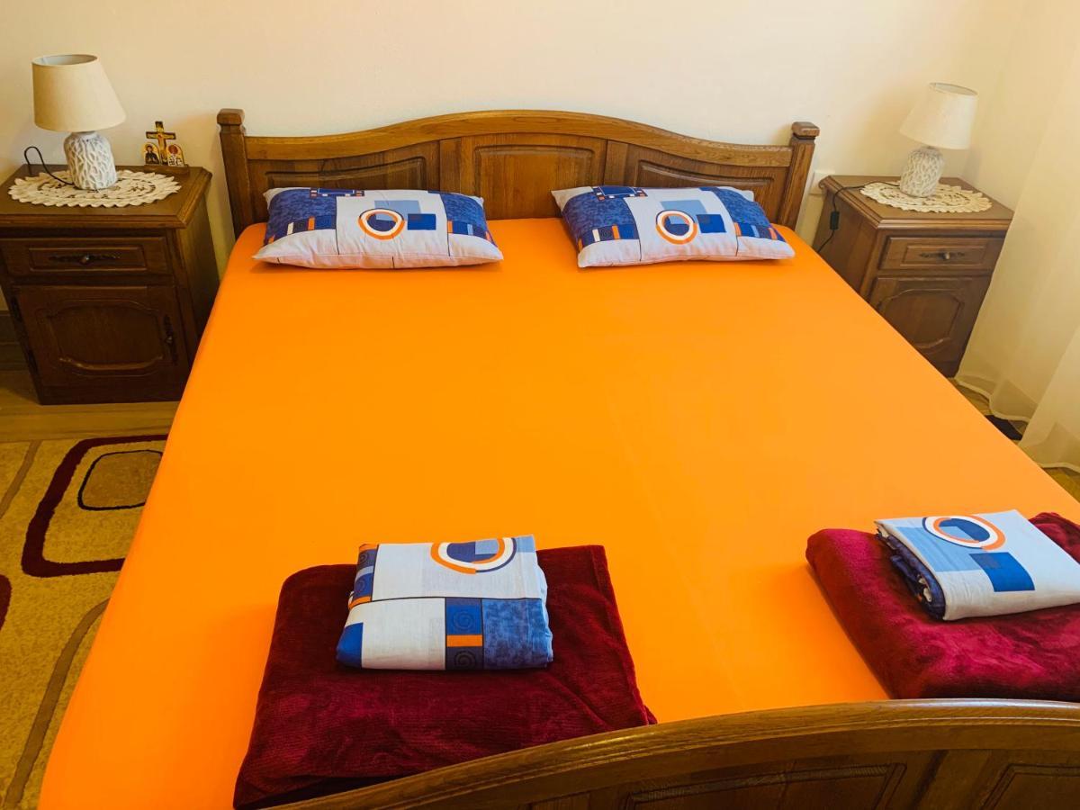 Gara 5 Daire Kotor Dış mekan fotoğraf